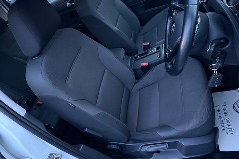Volkswagen e-Golf E-GOLF - 12 MONTHS MOT -APPLE CAR PLAY  29