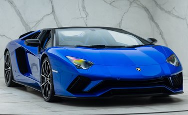 Lamborghini Aventador S LP 740-4 ROADSTER 12
