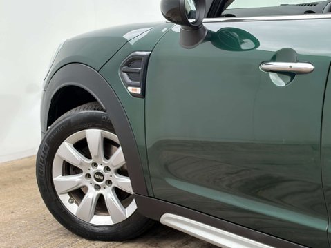 Mini Countryman 1.5 Countryman Cooper Auto 5dr 33