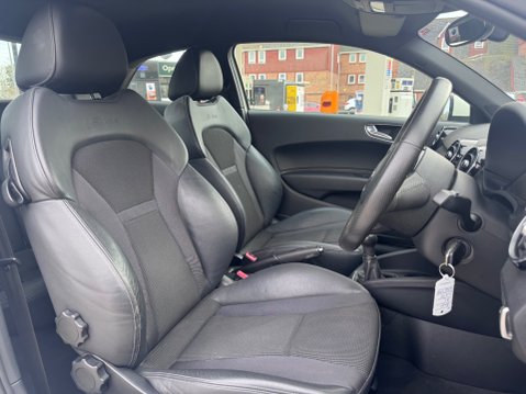 Audi A1 TFSI S LINE 3