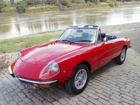 Alfa Romeo Spider 2000 Spider Veloce 76