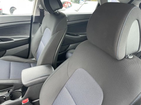 Hyundai TUCSON 1.6 GDi Blue Drive SE Nav Euro 6 (s/s) 5dr 29