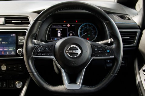 Nissan LEAF TEKNA 16