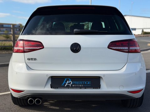 Volkswagen Golf 2.0 TDI BlueMotion Tech GTD Euro 6 (s/s) 5dr 6