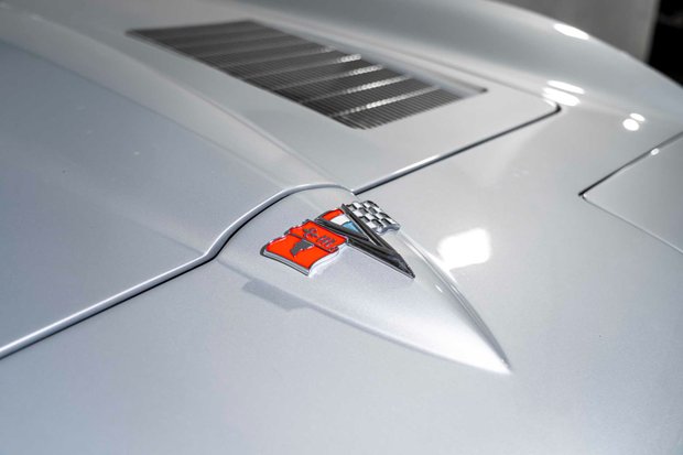 Chevrolet Corvette Stingray SPLIT WINDOW MANUAL FUELIE. FULL RESTO. MATCHING NUMBERS. IMMACULATE. 4