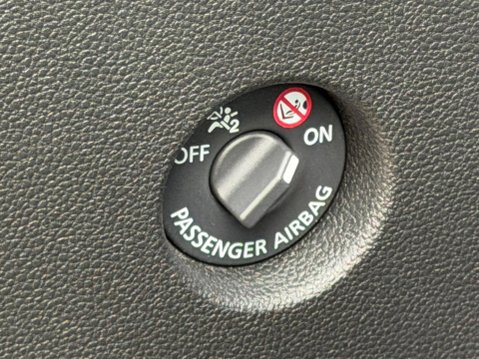 Dacia Duster 1.0 TCe Comfort Euro 6 (s/s) 5dr 23