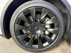 Tesla Model Y SUV 5dr Electric Auto RWD (346 ps) 17
