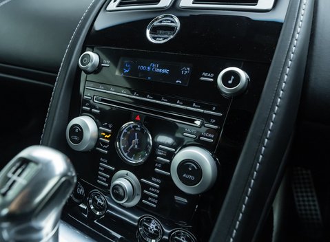 Aston Martin DBS V12 22