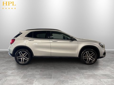 Mercedes-Benz GLA 1.6 GLA180 GPF Urban Edition SUV 5dr Petrol 7G-DCT Euro 6 (s/s) (122 ps) 8