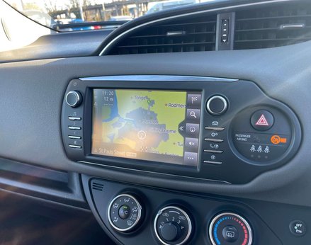 Toyota Yaris 1.5 Yaris Icon Tech VVT-i 5dr 29