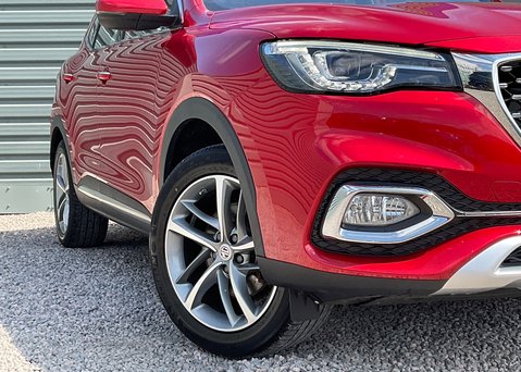 MG HS 1.5 T-GDI EXCLUSIVE 2