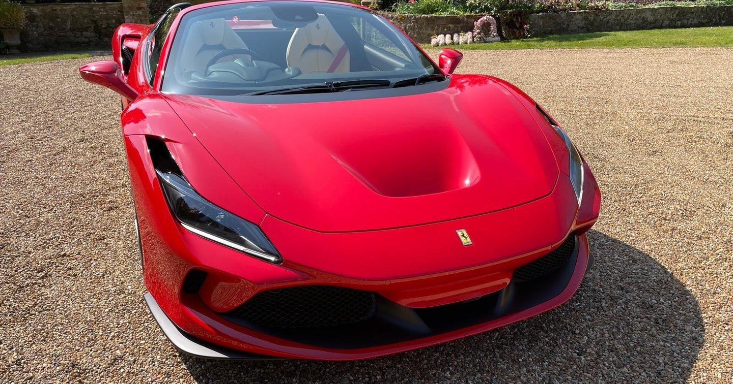 2022 Ferrari F8