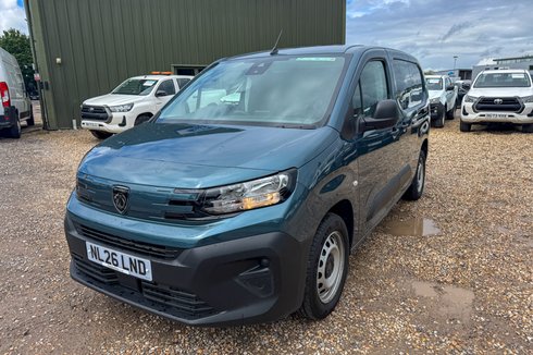 Peugeot Partner LWB L2H1 Low Roof Professional Air Con Sensors Tow Bar EURO 6 NO VAT