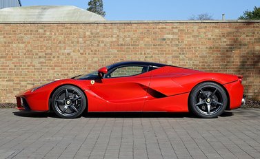 Ferrari LaFerrari 17