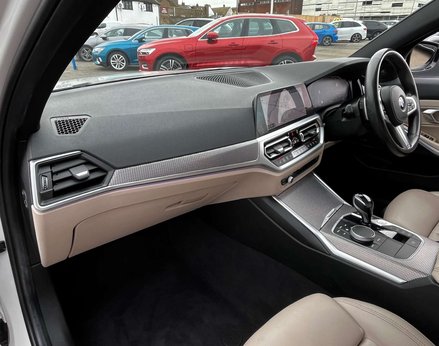 BMW 3 Series 2.0 330I M Sport Auto 4dr 17