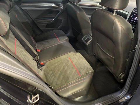 Volkswagen Golf 2.0 TSI GTI Euro 6 (s/s) 5dr 29