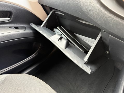 Toyota Aygo X VVT-I PURE 43