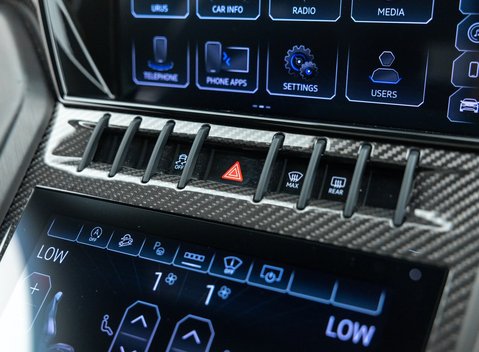 Lamborghini Urus PERFORMANTE 36