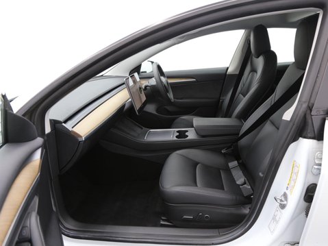 Tesla Model 3 Standard Range Plus Auto RWD 4dr 16