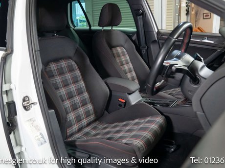 Volkswagen Golf 2.0 Golf GTi Performance TSi Semi-Auto 5dr 8