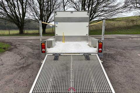 Peugeot Boxer 165ps BlueHDi 335 Drop & Go Low Floor Traffic Management - Toolbox 12