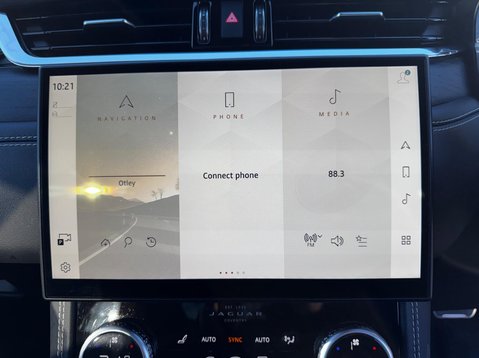 Jaguar F-Pace R-DYNAMIC HSE BLACK 97