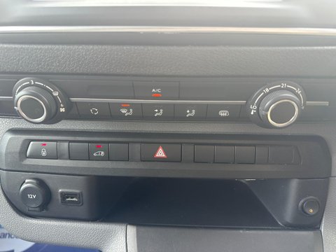 Peugeot Expert BLUEHDI PROFESSIONAL PREMIUM L1 17