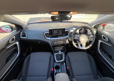 Kia Ceed Sportswagon 1.5T GDi ISG 2 13