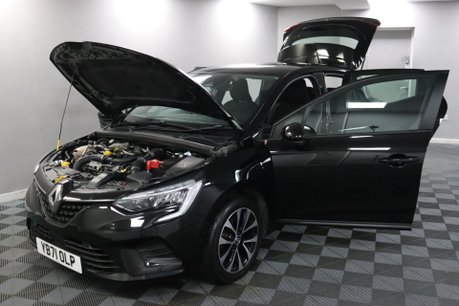 Renault Clio ICONIC TCE 16