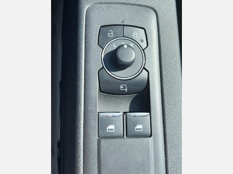Ford Transit Custom 2.0 320 EcoBlue Limited Crew Van Auto L2 H1 Euro 6 (s/s) 5dr 15