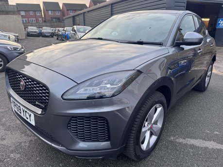 Jaguar E-Pace R-DYNAMIC S 4