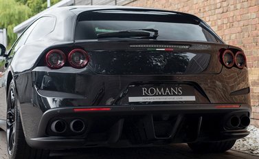 Ferrari GTC4 Lusso T 26