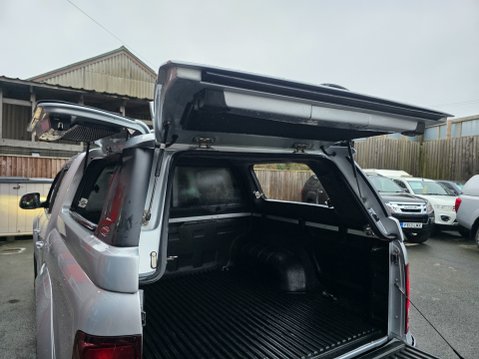 Volkswagen Amarok DC V6 TDI HIGHLINE 4MOTION 12