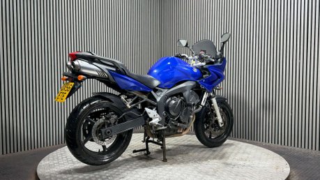 Yamaha FZ 2006 36K GOOD RUNNING PROJECT BIKE SPARES OR REPAIR 600CC 3