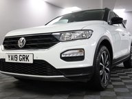 Volkswagen T-Roc DESIGN TSI 28