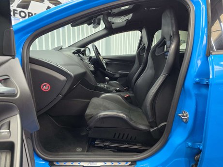 Ford Focus 2.3T EcoBoost RS Hatchback 5dr Petrol Manual AWD Euro 6 (s/s) (350 ps) 30