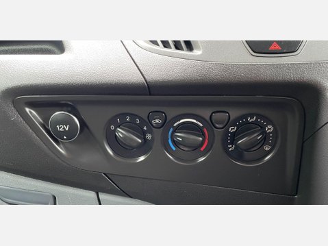 Ford Transit Custom 2.2 TDCi 270 ECOnetic Panel Van 5dr Diesel Manual L1 H1 (162 g/km, 98 bhp) 29