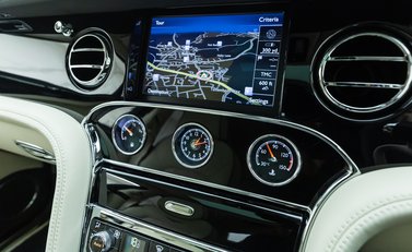 Bentley Mulsanne V8 Mulliner 25