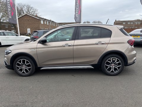 Fiat Tipo CROSS 7