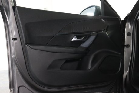 Peugeot 2008 PURETECH S/S ALLURE PREMIUM 43
