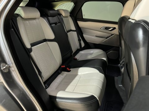 Land Rover Range Rover Velar R-DYNAMIC HSE 21