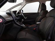 Renault Grand Scenic ICONIC TCE 45