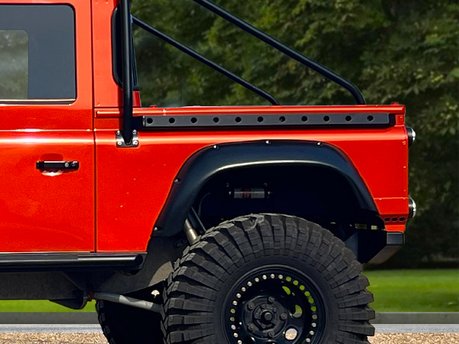 Land Rover Defender 90 Custom Build 10