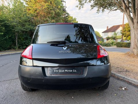 Renault Megane 1.6 VVT Oasis 5dr 22