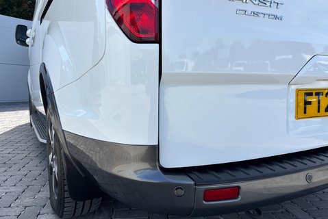 Ford Transit Custom 300 Active L1 170 ps Selectshift Panel Van - Tailgate & Twin Side Doors 28
