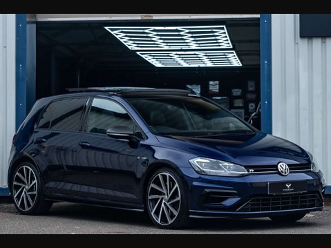 Volkswagen Golf 2.0 Golf R TSi 4Motion Semi-Auto 4WD 5dr 5