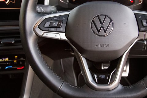 Volkswagen Polo R-LINE TSI 19