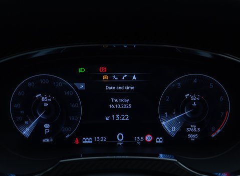 Bentley Bentayga V8 AZURE 23