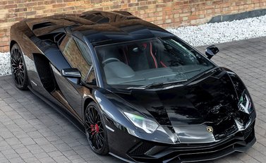 Lamborghini Aventador S LP740-4 Roadster 11