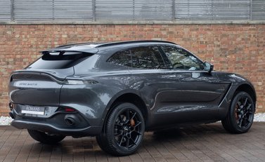 Aston Martin DBX '1913 Package' 3